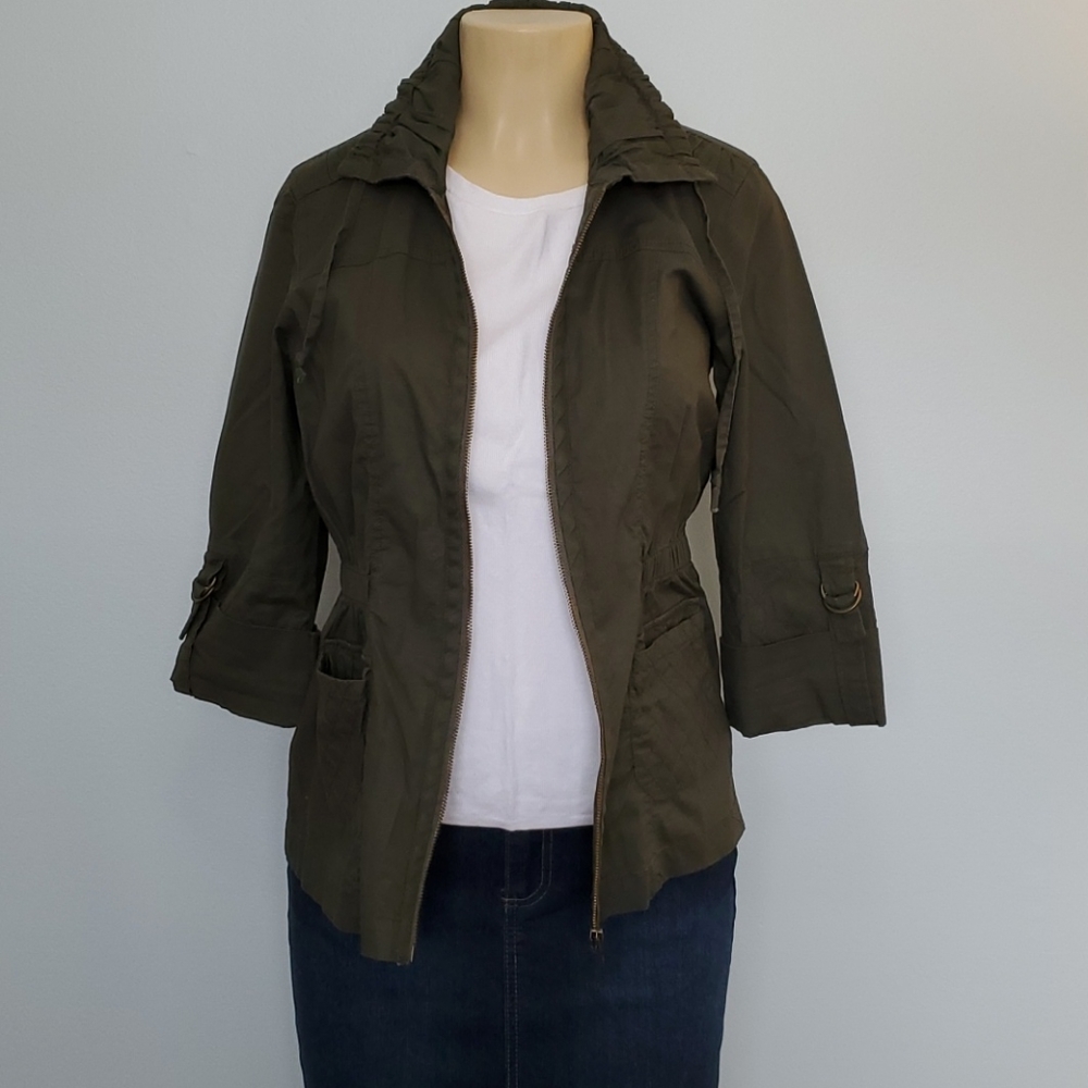 Dress Barn army green 3/4 sleeve jacket